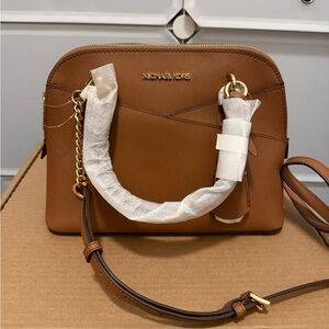 Michael Kors Crossbody Bag